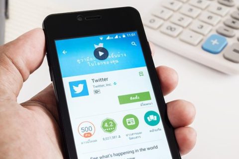 twitter为什么推荐关注有这个人,点进去关注列表没这个人（2023年twitter有没有推荐关注的人）
